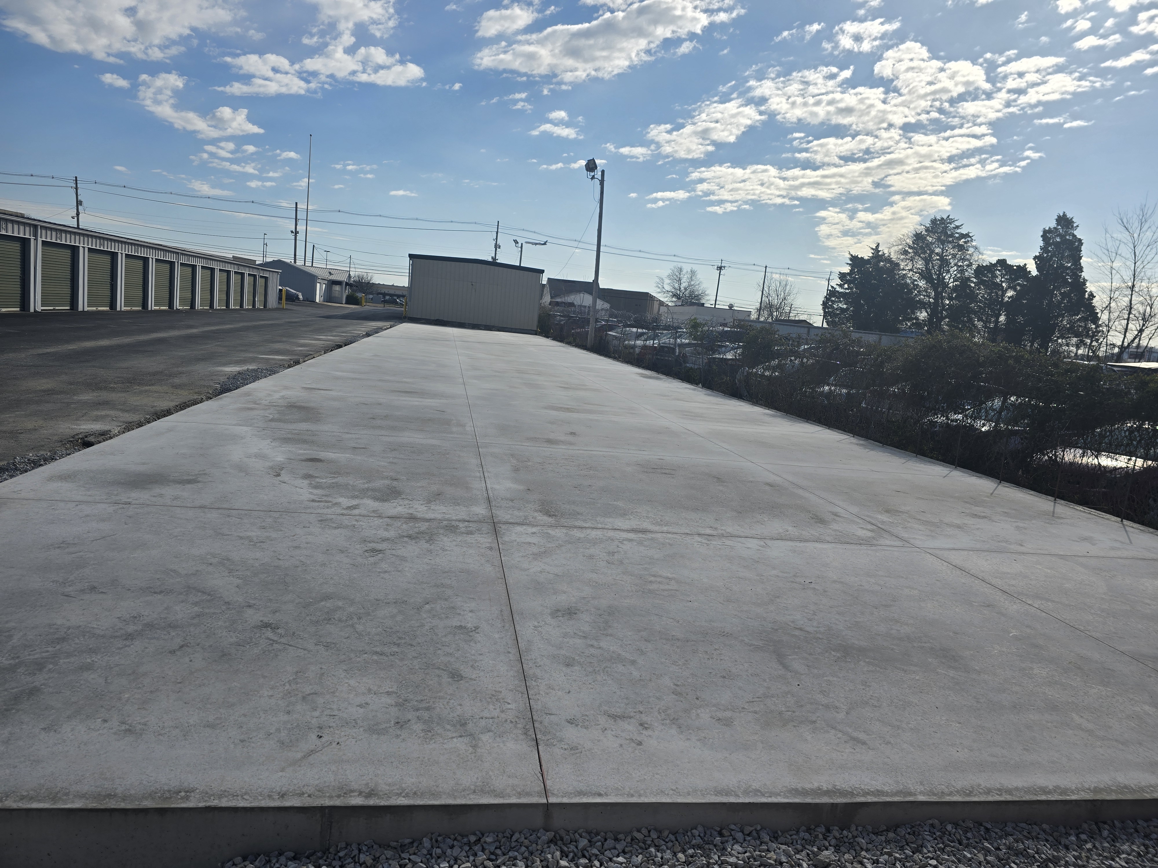 Large commercial concrete slab installation